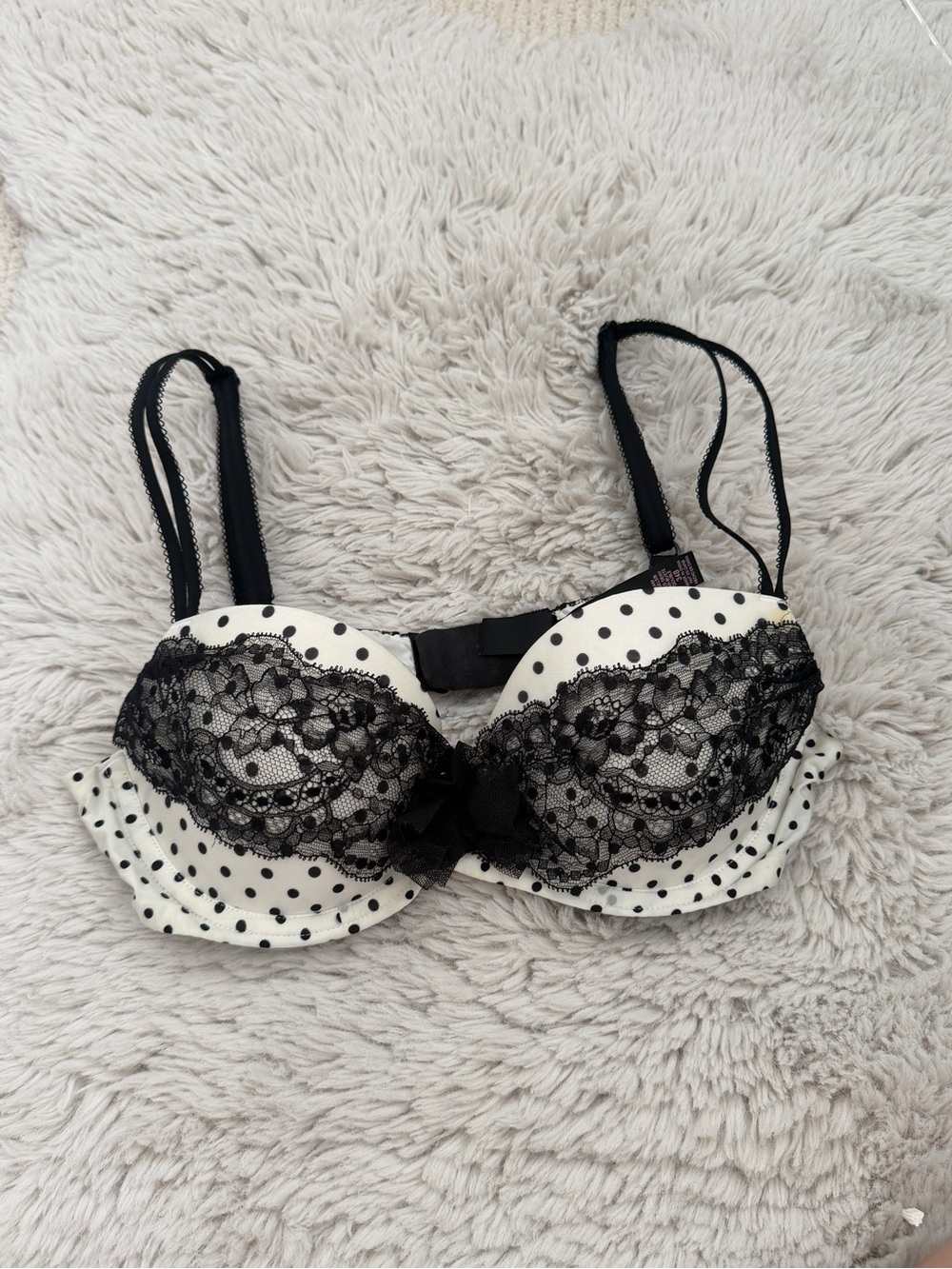 Victoria's Secret Dream Angela Black & White Polka Dot Lace Bra